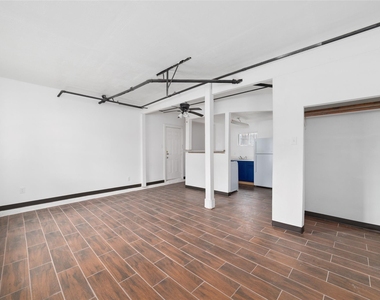 3705 Mandell Street - Photo Thumbnail 11
