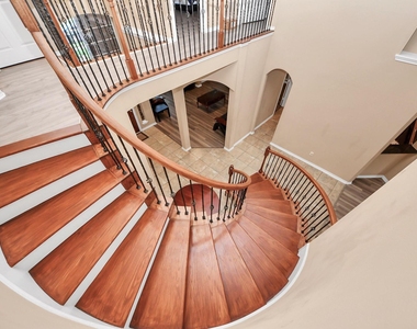 706 River Delta Lane - Photo Thumbnail 27