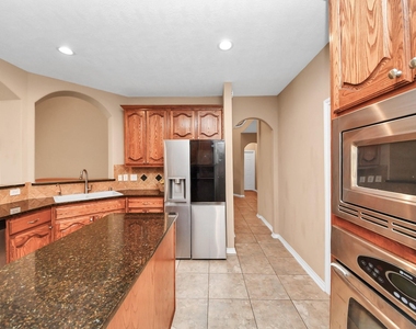 706 River Delta Lane - Photo Thumbnail 13