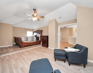 706 River Delta Lane - Photo Thumbnail 31