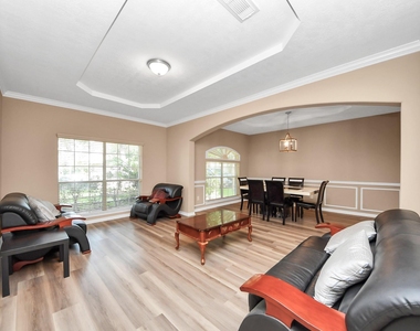 706 River Delta Lane - Photo Thumbnail 5