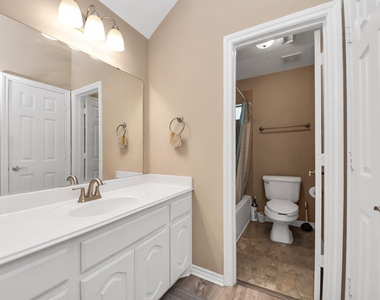 706 River Delta Lane - Photo Thumbnail 38
