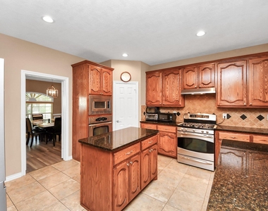 706 River Delta Lane - Photo Thumbnail 9