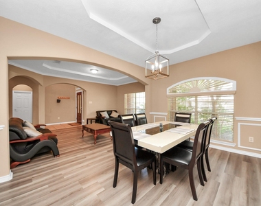 706 River Delta Lane - Photo Thumbnail 7