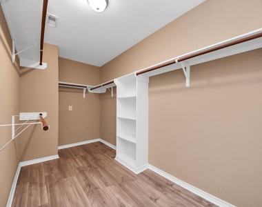 706 River Delta Lane - Photo Thumbnail 45