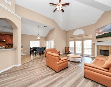 706 River Delta Lane - Photo Thumbnail 19
