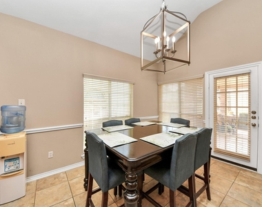 706 River Delta Lane - Photo Thumbnail 16