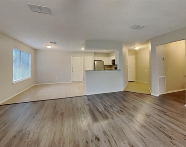 11914 Osage Park Drive - Photo Thumbnail 1