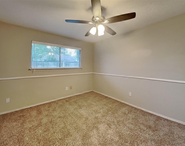 11914 Osage Park Drive - Photo Thumbnail 10