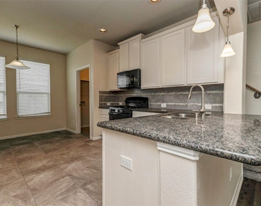 31111 Oneawa Stone Way - Photo Thumbnail 9