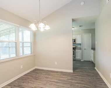 19718 Rackingham Place - Photo Thumbnail 4