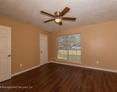 12834 Timothy Drive - Photo Thumbnail 14