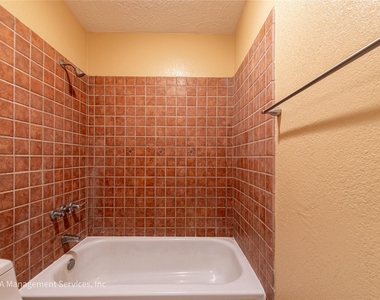 12834 Timothy Drive - Photo Thumbnail 15