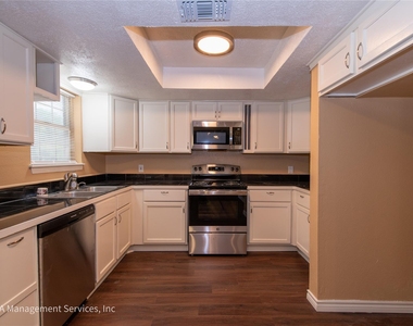 12834 Timothy Drive - Photo Thumbnail 4
