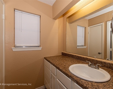 12834 Timothy Drive - Photo Thumbnail 13