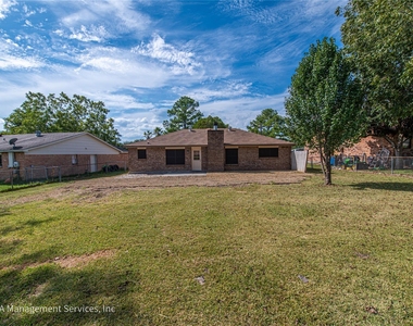 12834 Timothy Drive - Photo Thumbnail 2