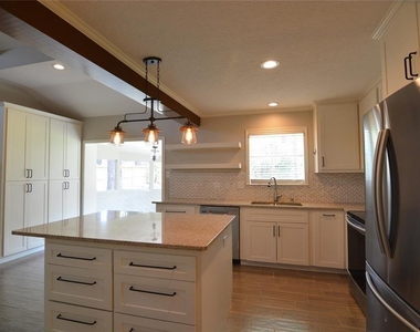 19118 Challe Circle W - Photo Thumbnail 4