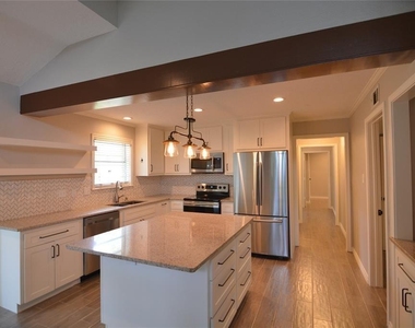 19118 Challe Circle W - Photo Thumbnail 2