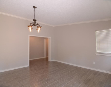 19118 Challe Circle W - Photo Thumbnail 13