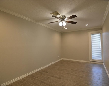 19118 Challe Circle W - Photo Thumbnail 15