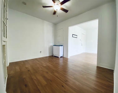 1 Sidney Street - Photo Thumbnail 3