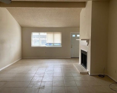 2142 Greenbriar Colony Drive - Photo Thumbnail 2