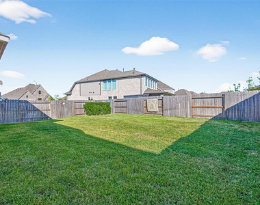 8922 Flounder Ridge Drive - Photo Thumbnail 44