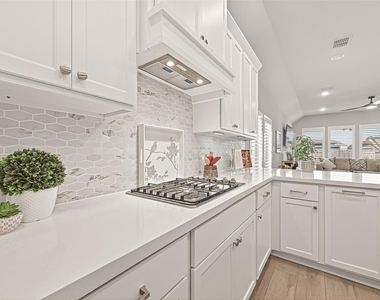 8922 Flounder Ridge Drive - Photo Thumbnail 10