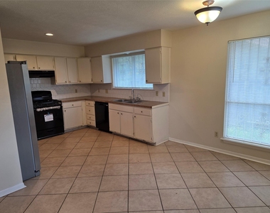 4601 Reveille Street - Photo Thumbnail 6