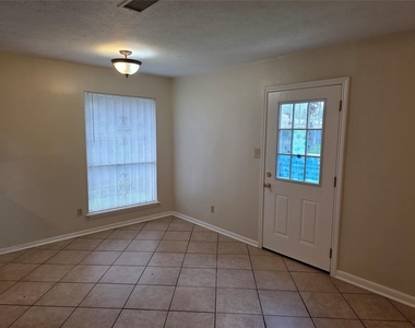 4601 Reveille Street - Photo Thumbnail 5