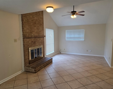 4601 Reveille Street - Photo Thumbnail 4