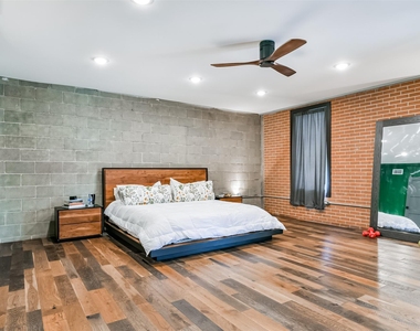 2415 Church Street - Photo Thumbnail 12
