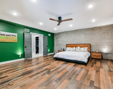 2415 Church Street - Photo Thumbnail 13