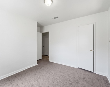 3711 Cosby Street - Photo Thumbnail 16