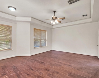 5303 Riverstone Crossing Drive - Photo Thumbnail 15