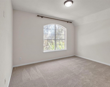 5303 Riverstone Crossing Drive - Photo Thumbnail 28