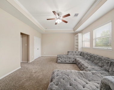11 Marino Drive - Photo Thumbnail 25