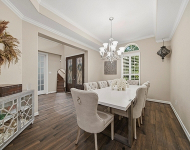 11 Marino Drive - Photo Thumbnail 5