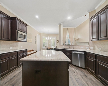 11 Marino Drive - Photo Thumbnail 9