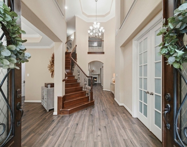 11 Marino Drive - Photo Thumbnail 1