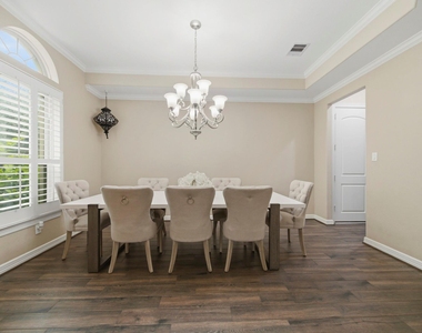 11 Marino Drive - Photo Thumbnail 4