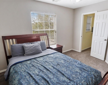 418 Folk Crest Lane - Photo Thumbnail 13