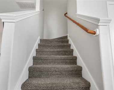 418 Folk Crest Lane - Photo Thumbnail 10