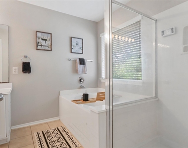 418 Folk Crest Lane - Photo Thumbnail 19