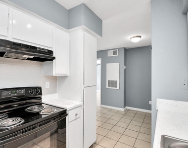 5959 Bonhomme Road - Photo Thumbnail 9