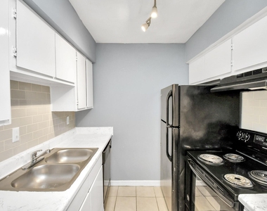 5959 Bonhomme Road - Photo Thumbnail 7