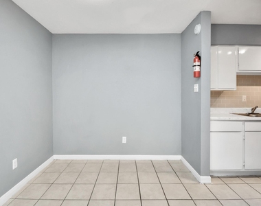 5959 Bonhomme Road - Photo Thumbnail 6