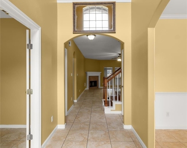 4111 Surreydon Drive - Photo Thumbnail 2