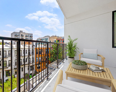 22 Frost Street - Photo Thumbnail 5