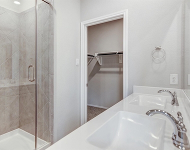 9304 Colonial Bent Court - Photo Thumbnail 12